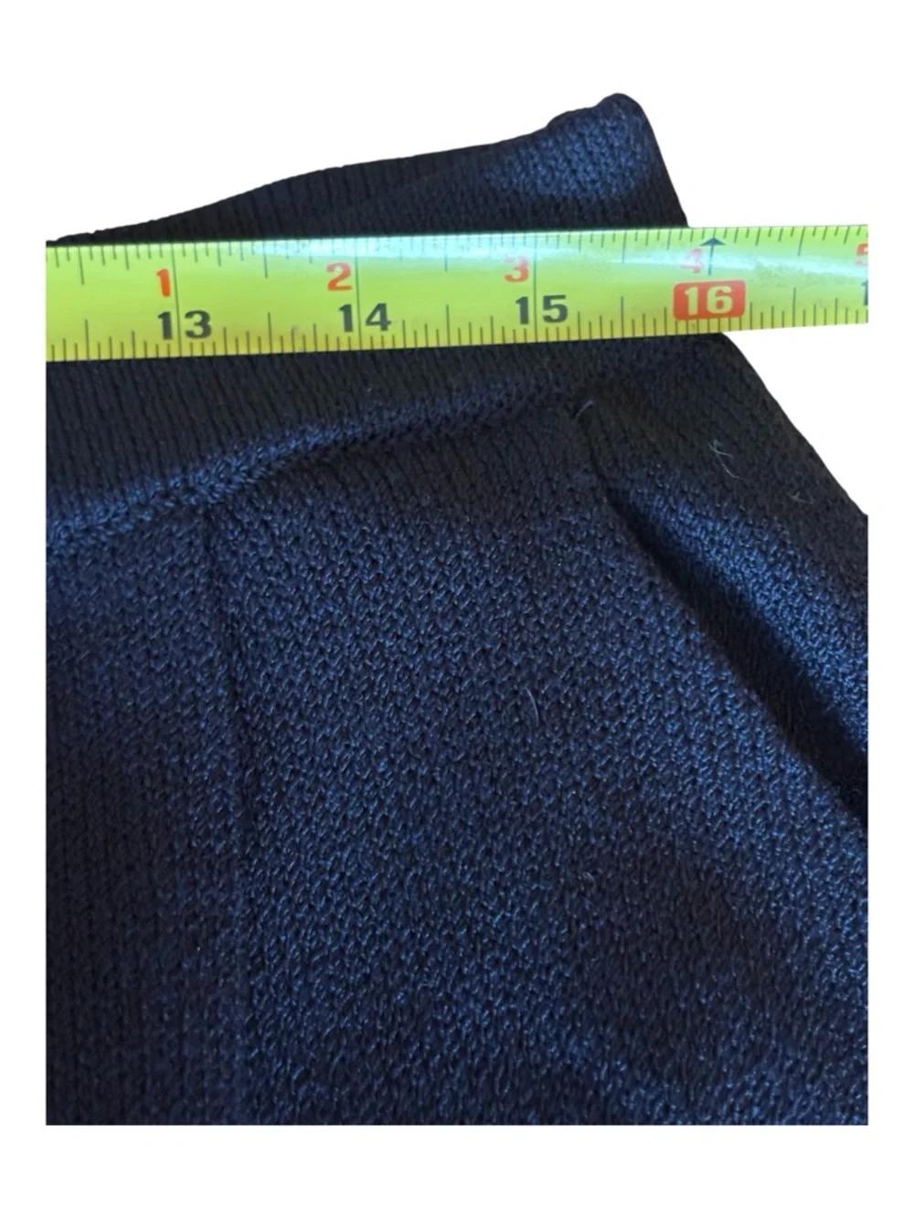 NWOT St. John Basics Pleated Santana Knit Navy Culottes Shorts Sz 12